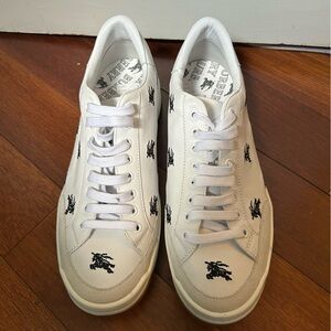 Burberry White and Black Men's Sneakers
